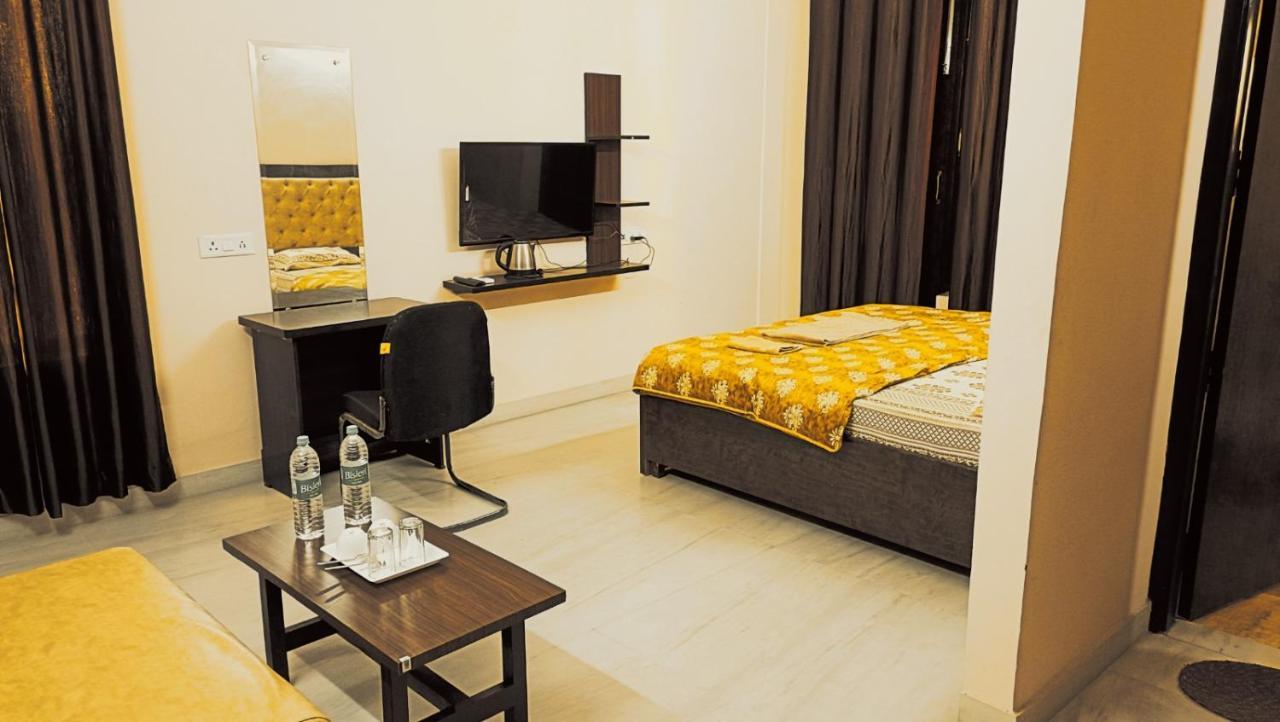 Mi Casa Sector 47 Apartment Gurgaon Luaran gambar